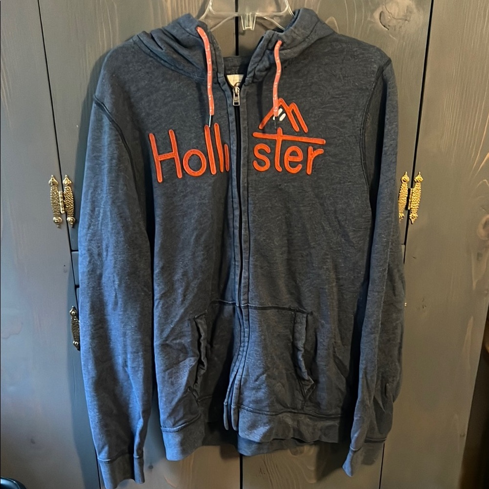 Hollister Men's Blue Zip-Up Sweater